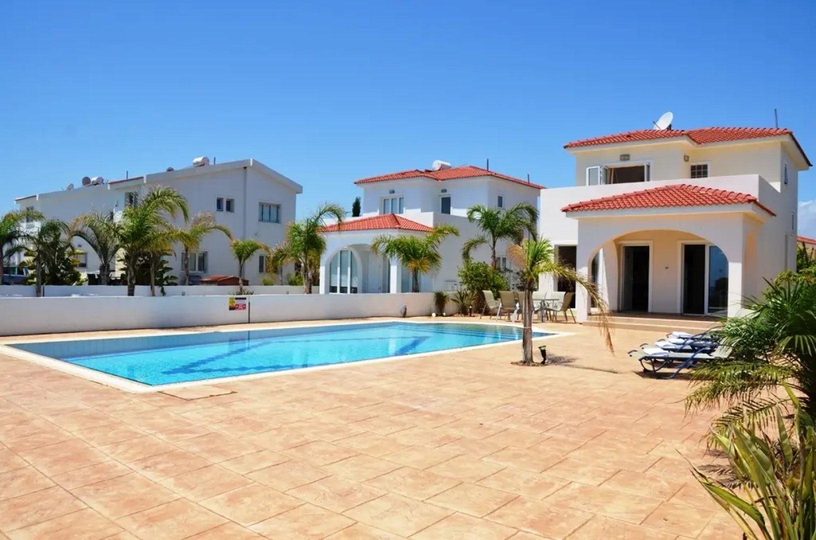 3 Br Villa Sunrise - Chg 8899