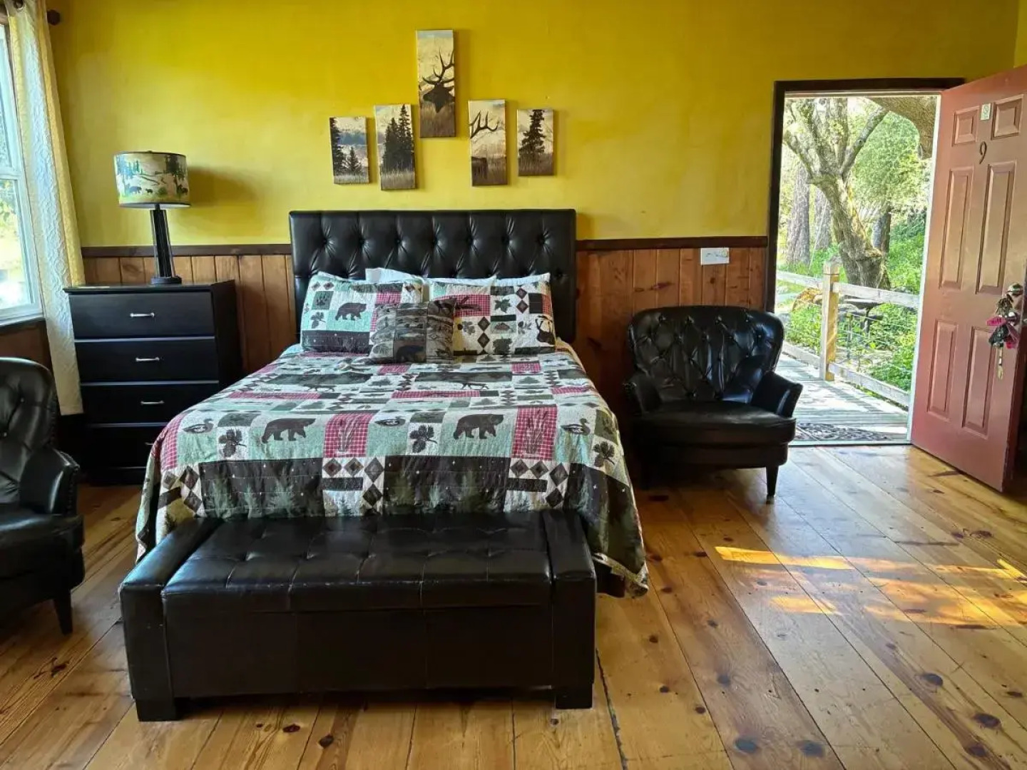 Sequoia Riverfront Cabins