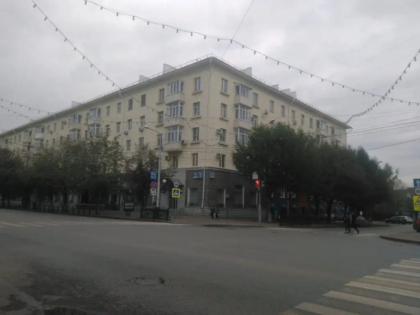 Жилые помещения 100 Druzej