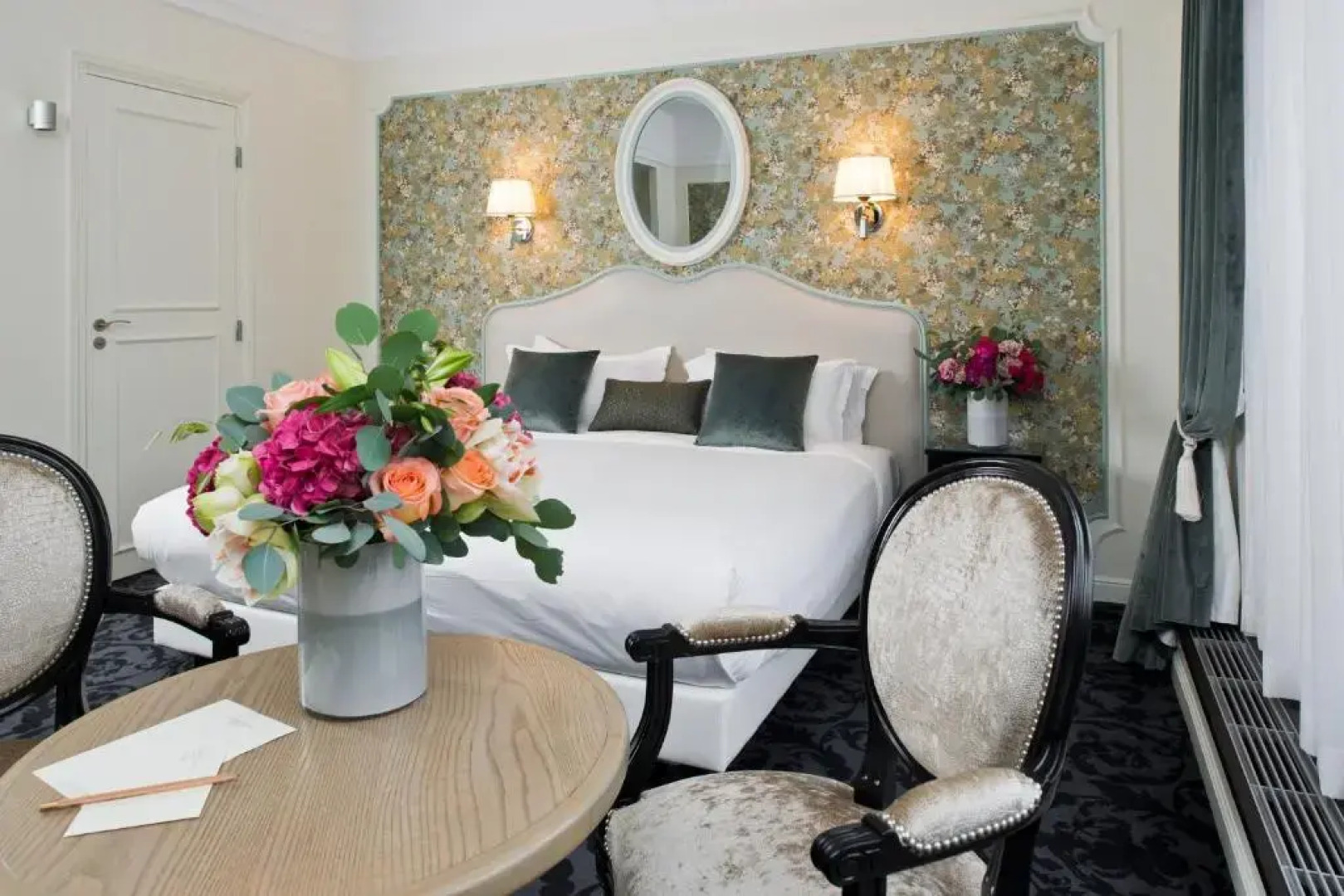 Отель Saint Petersbourg Opera