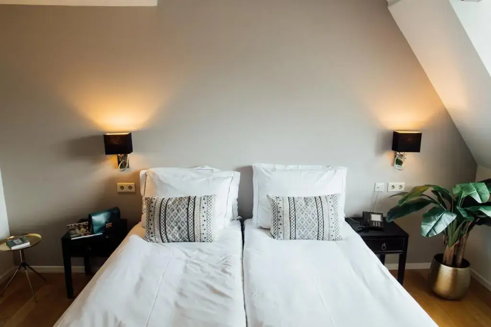 Hotel ML	