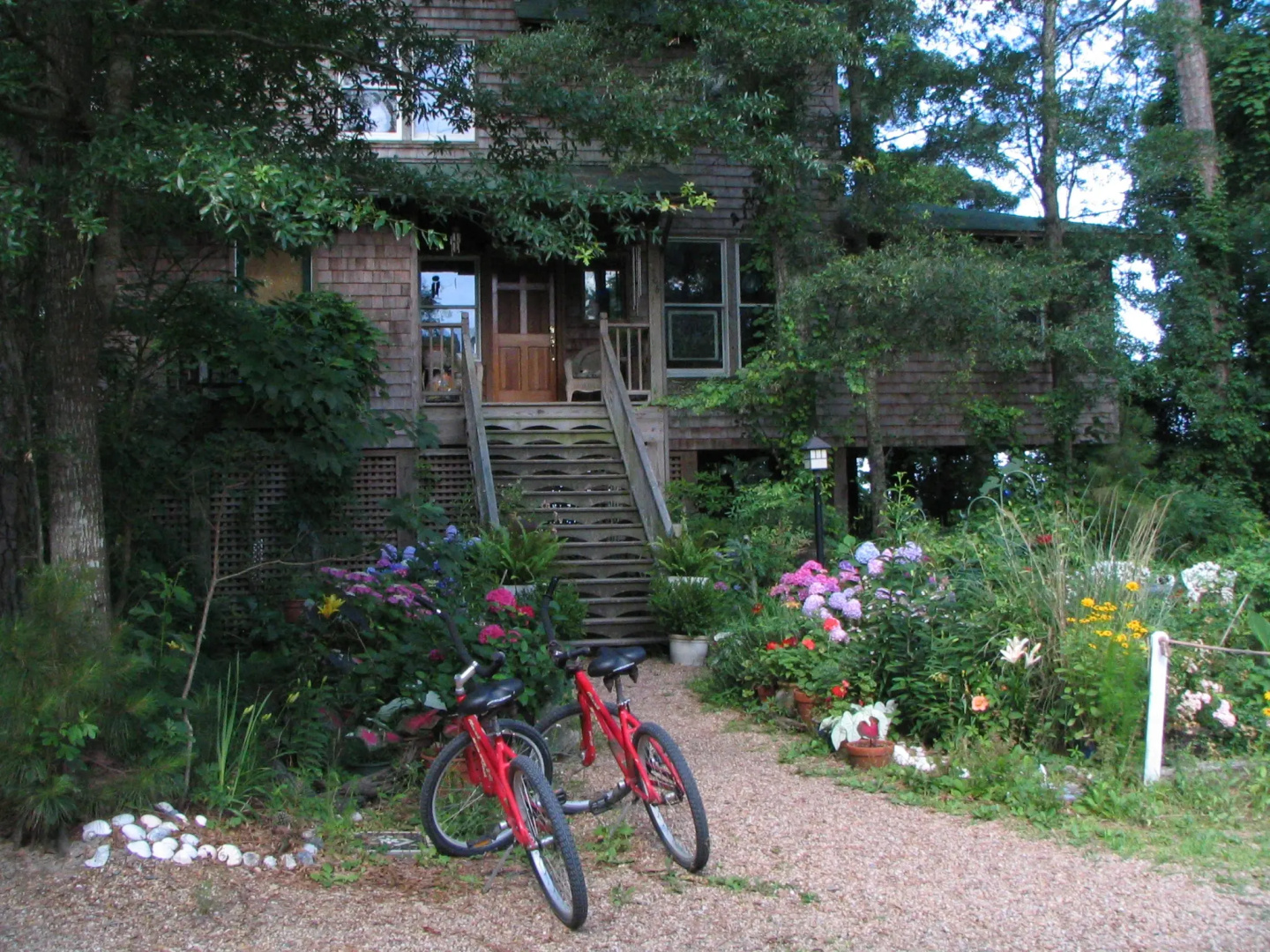Cypress Moon Inn