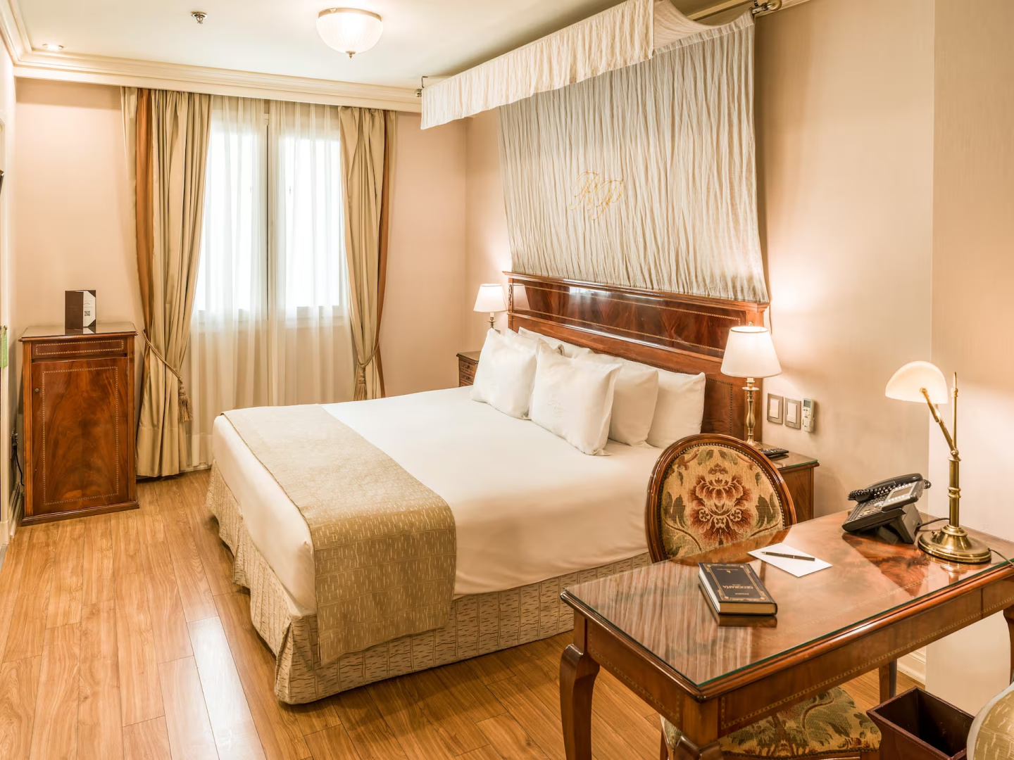 Melia Recoleta Plaza