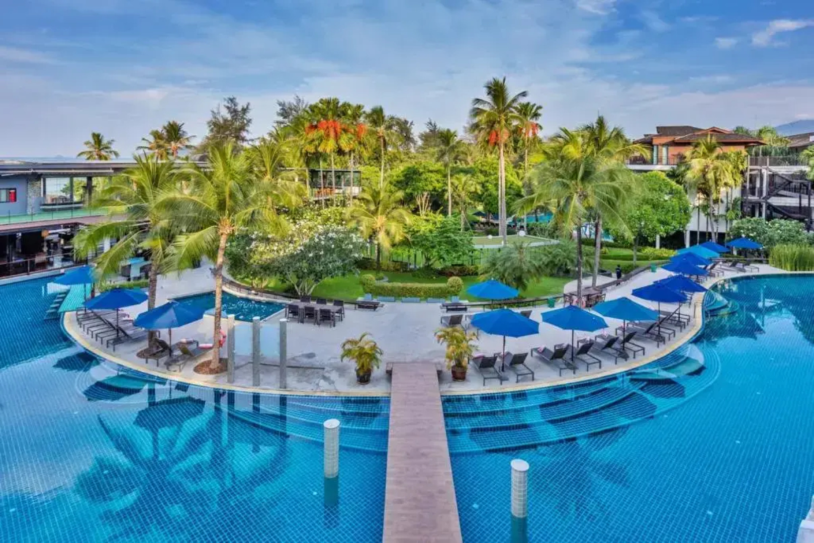 Holiday Ao Nang Beach Resort, Krabi