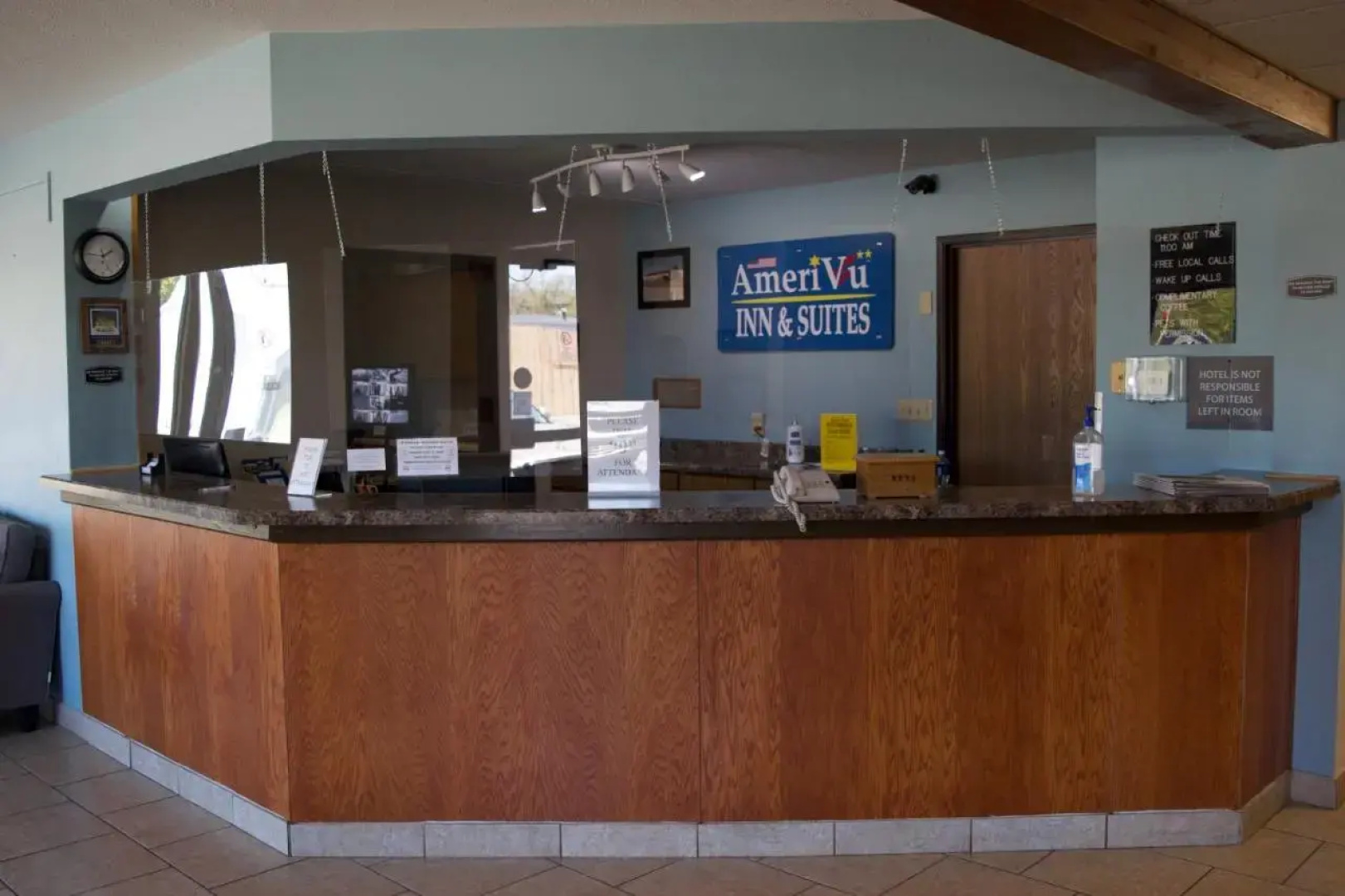 AmeriVu Inn & Suites