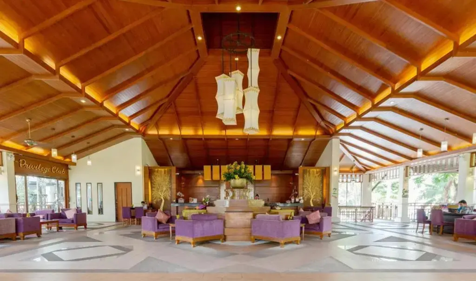 Horizon Karon Beach Resort & Spa
