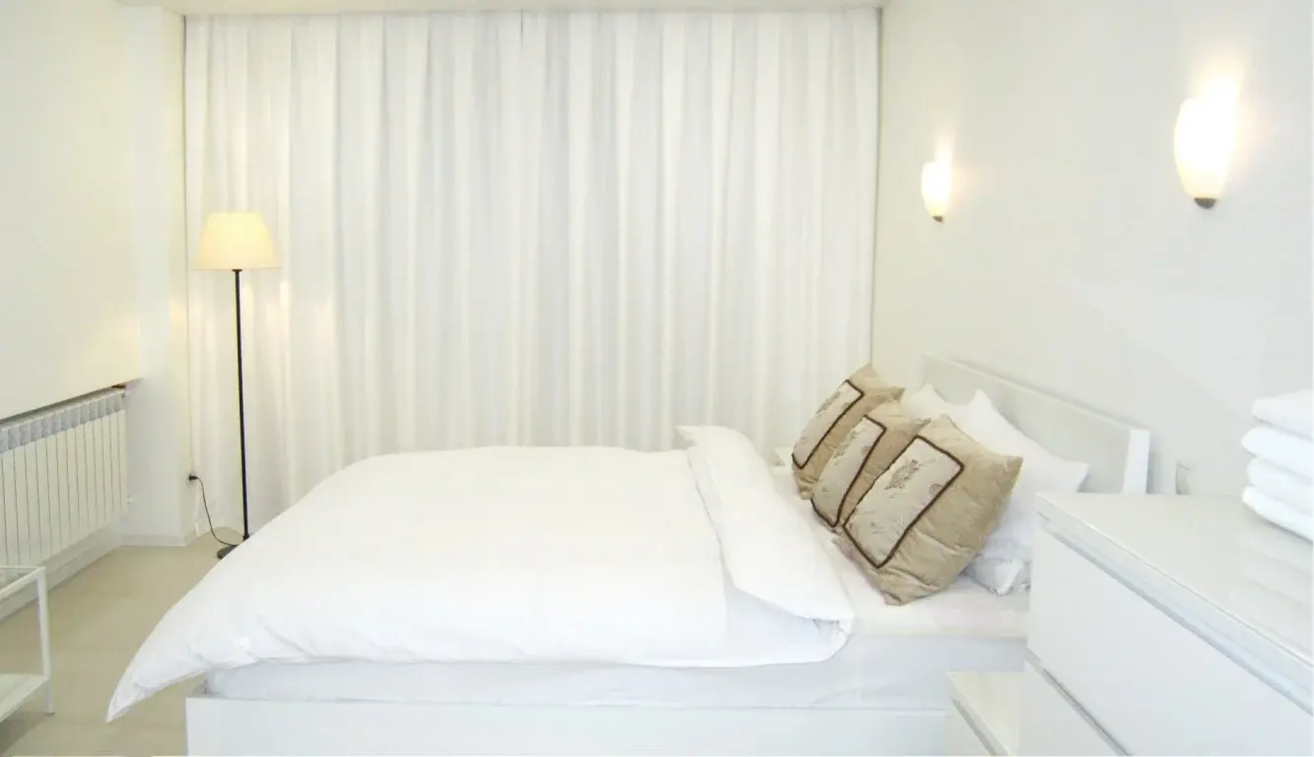 Monaco Apartments
