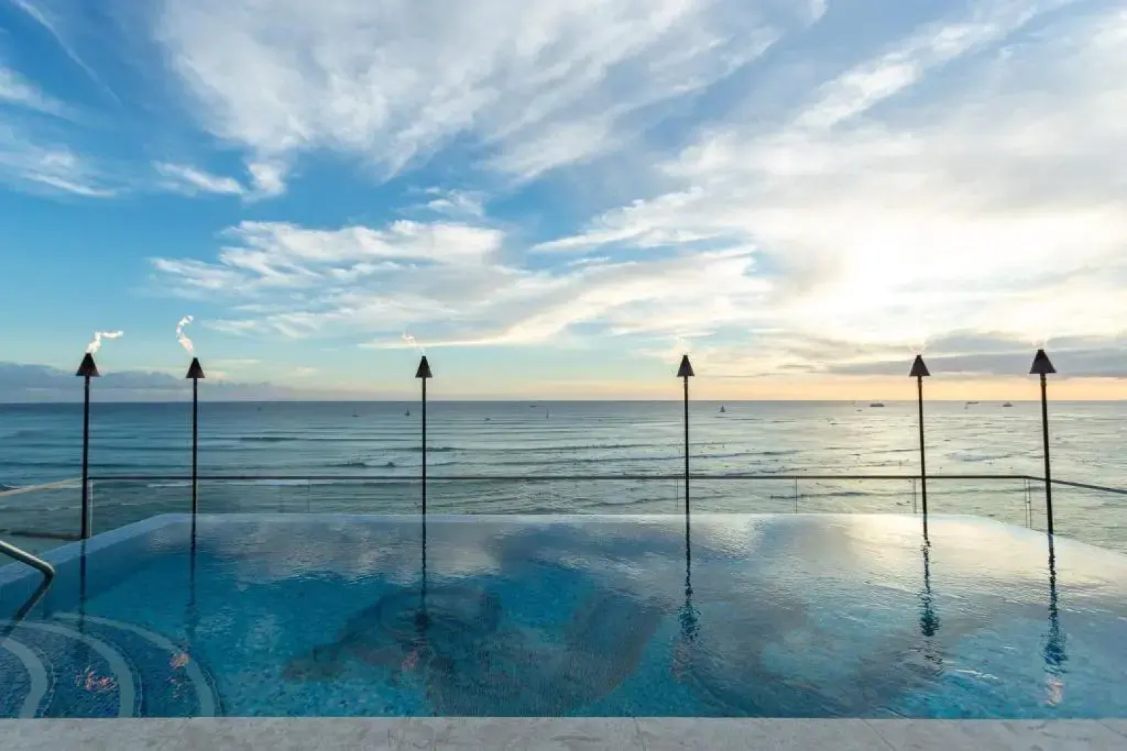 Espacio The Jewel Of Waikiki