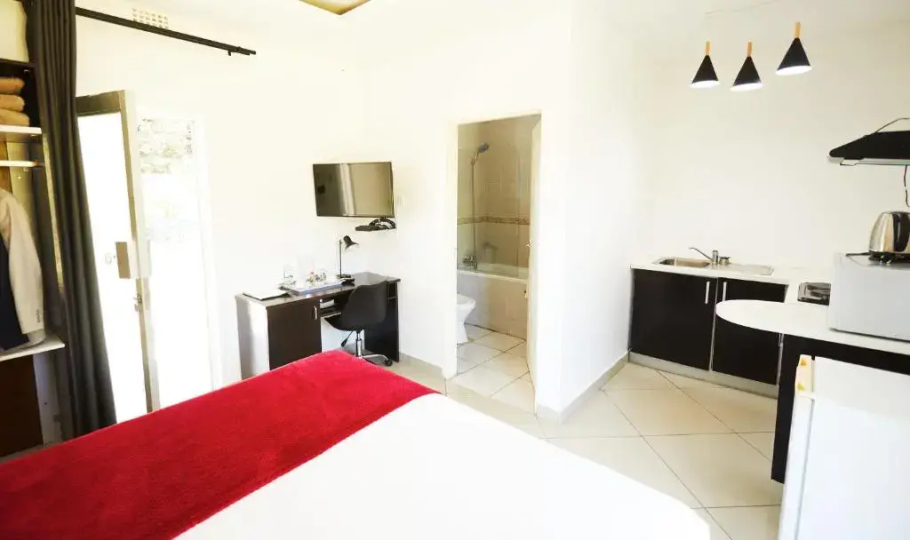 Laha Hotel