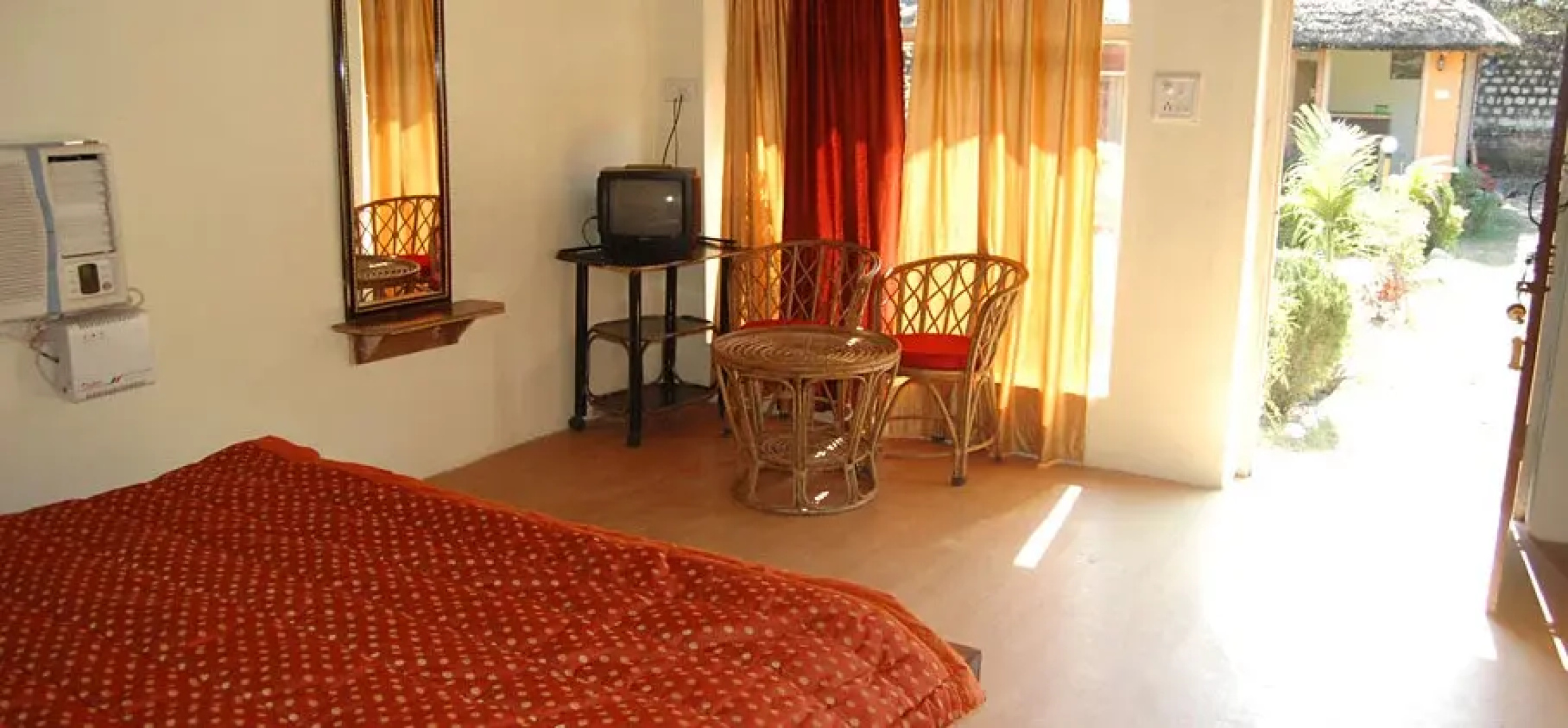 Jungle Paradise Hotel