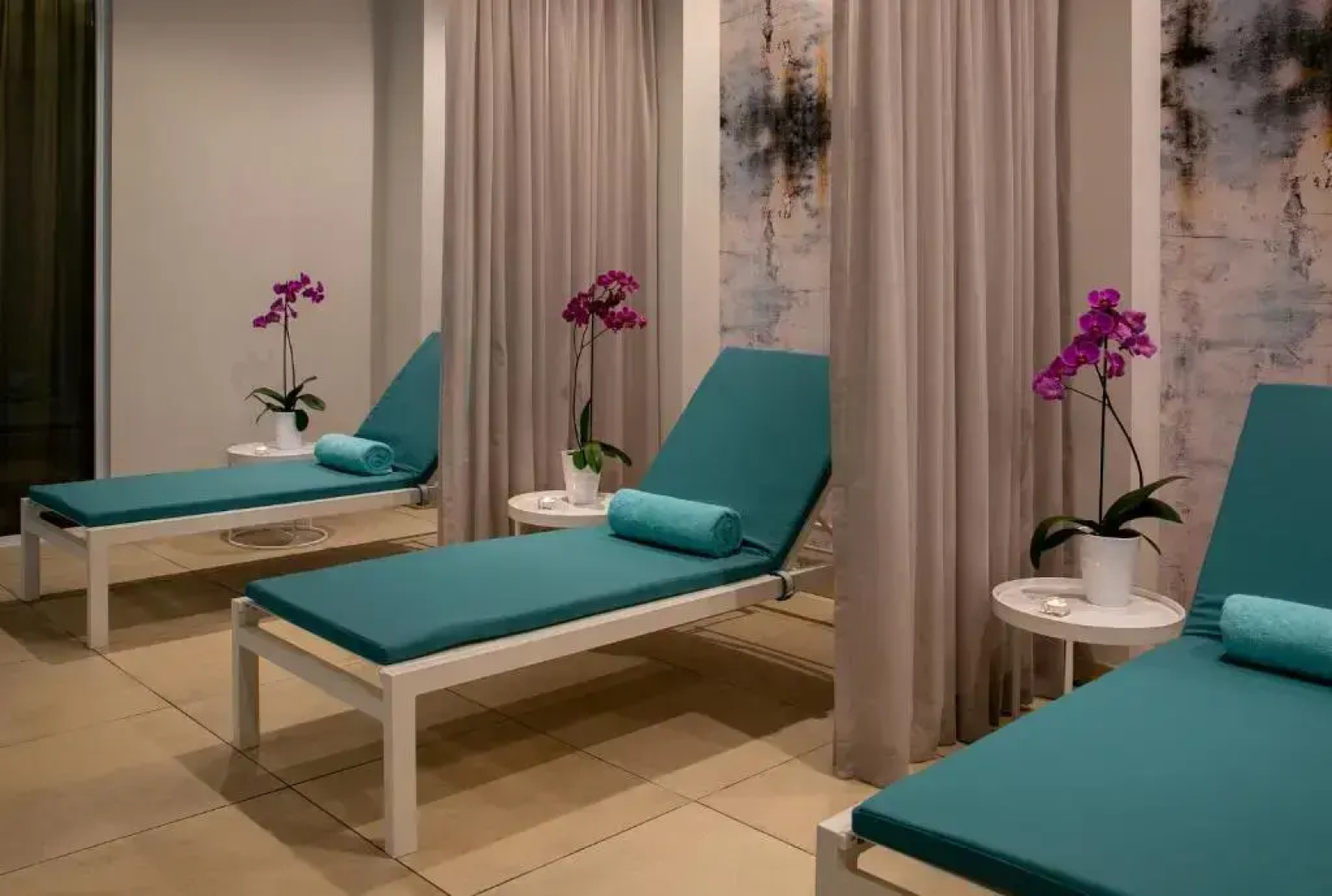 Vangelis Hotel & Suites