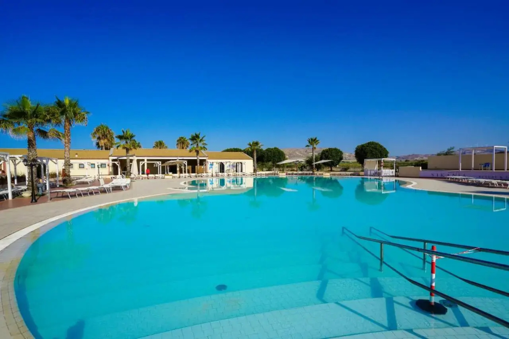 Sikania Eco Resort