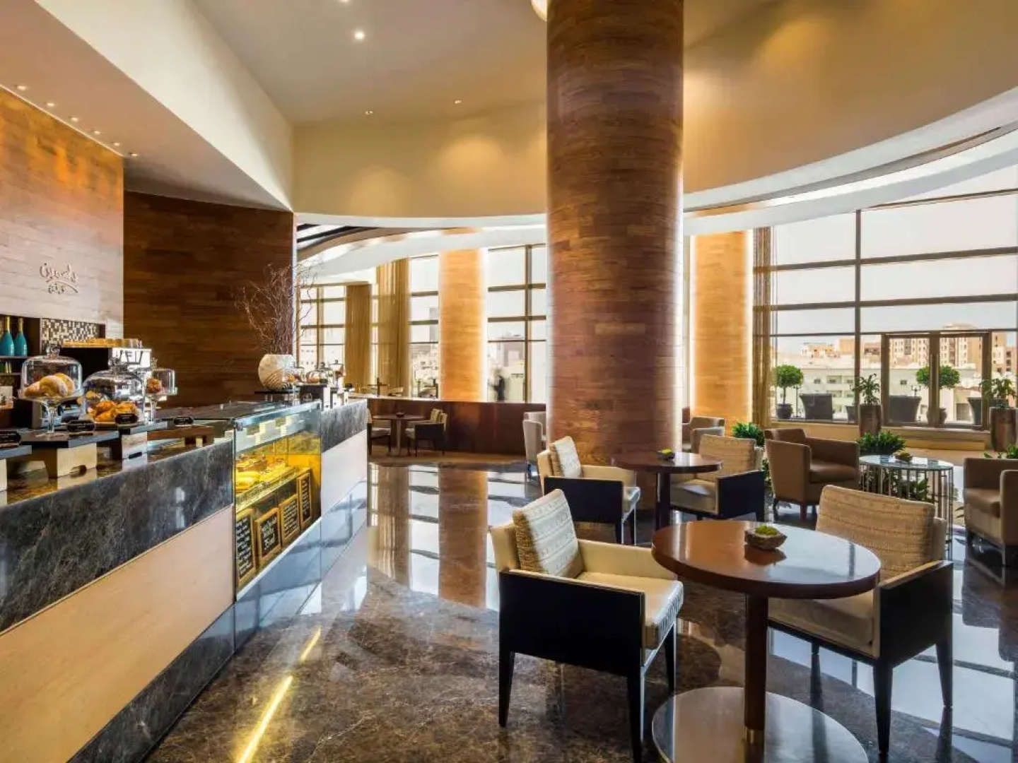 Отель Swissotel Al Ghurair 
