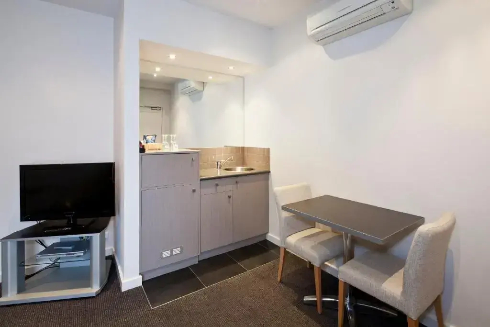 Ballarat Suites