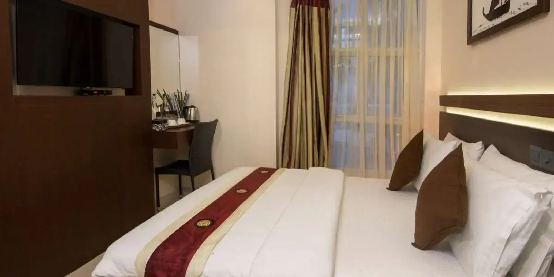 The White Harp Beach Hotel