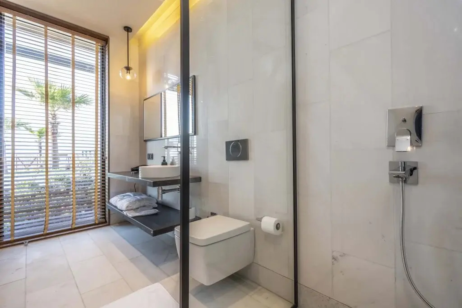 Red Rock Hotel & Suites by Selvese