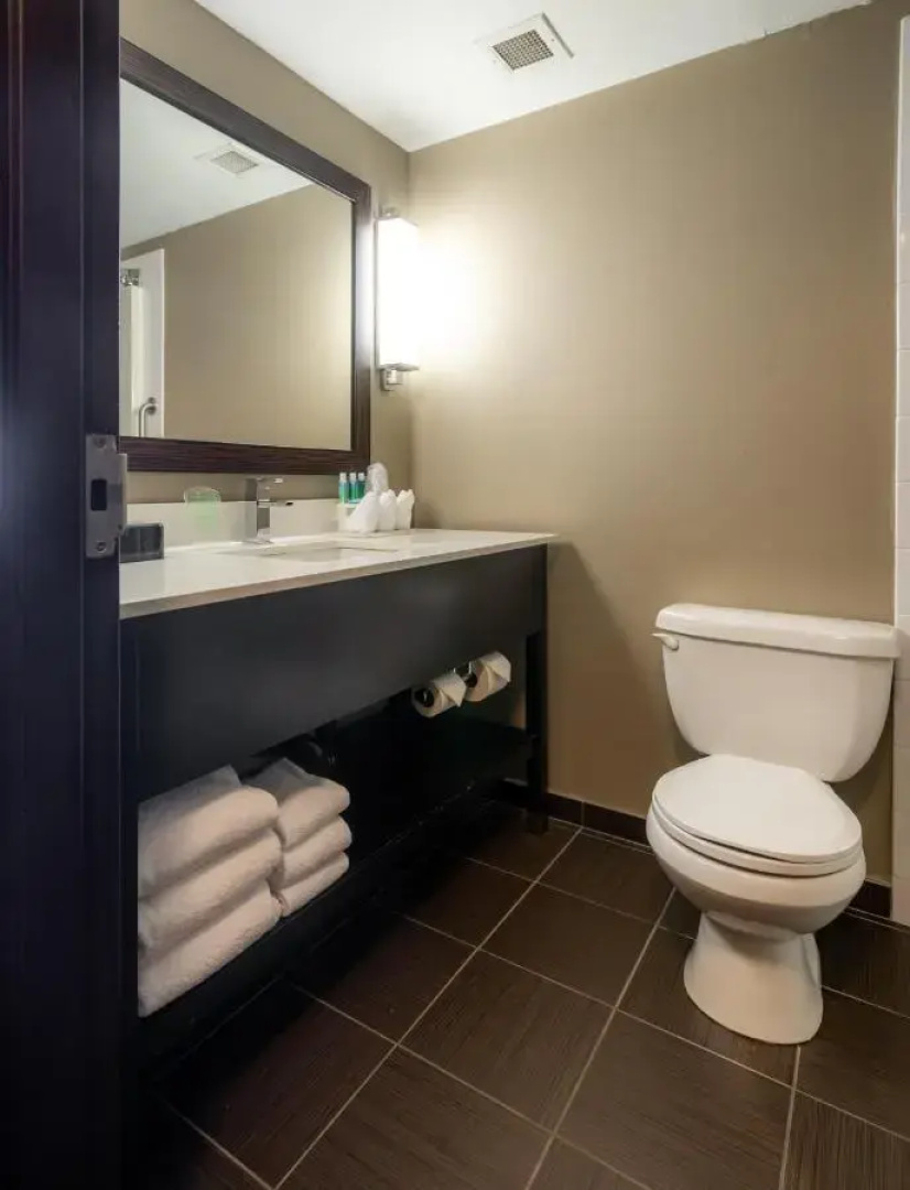 Holiday Inn Express & Suites Edmonton International Airport by IHG