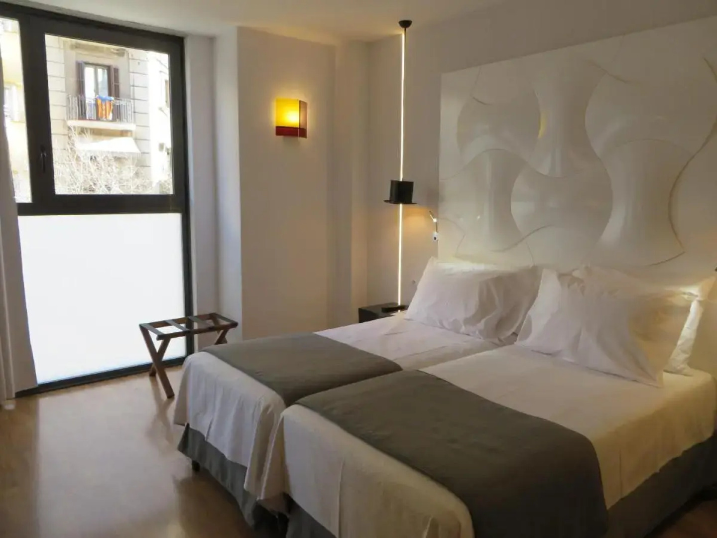 Отель Evenia Rocafort