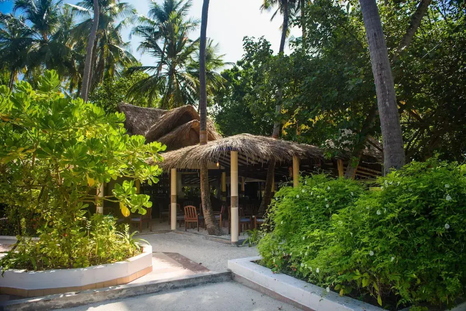 Курорт Biyadhoo Island