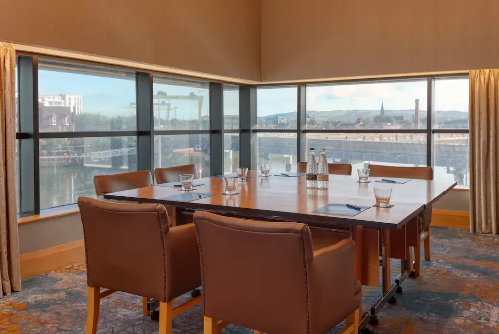 Отель Hilton Belfast
