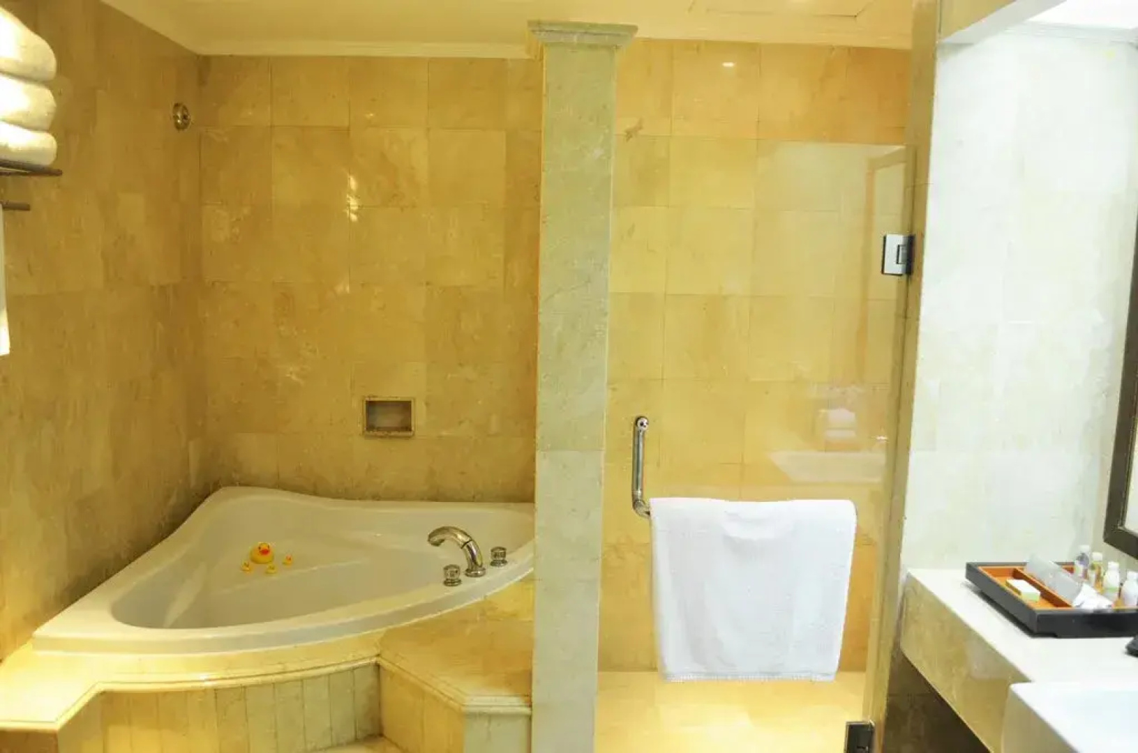Hotel Nikko Bali Benoa Beach