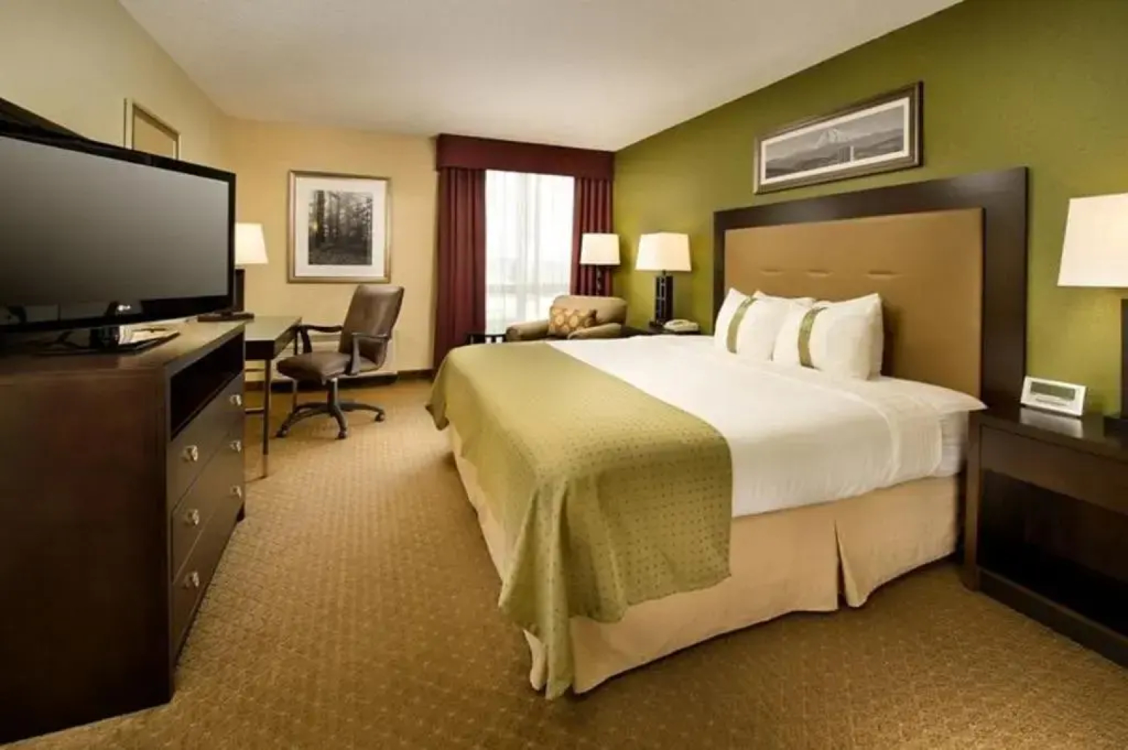 Holiday Inn Airport - Portland by IHG