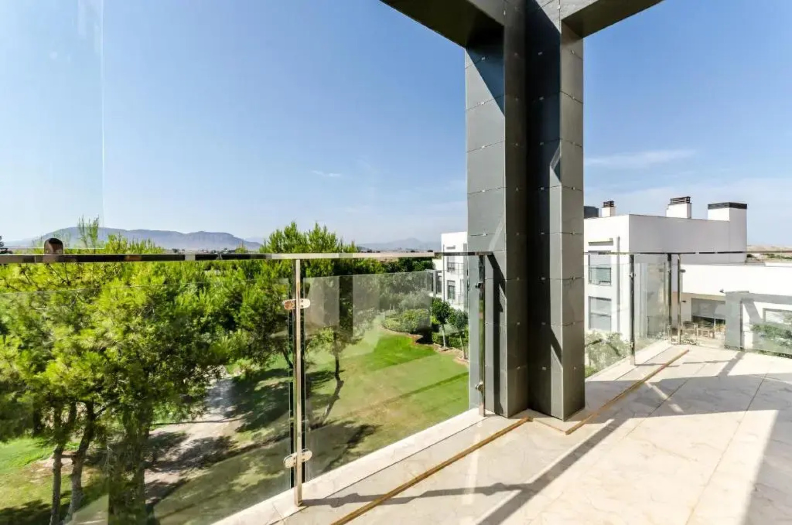 Курорт El Plantio Golf Resort