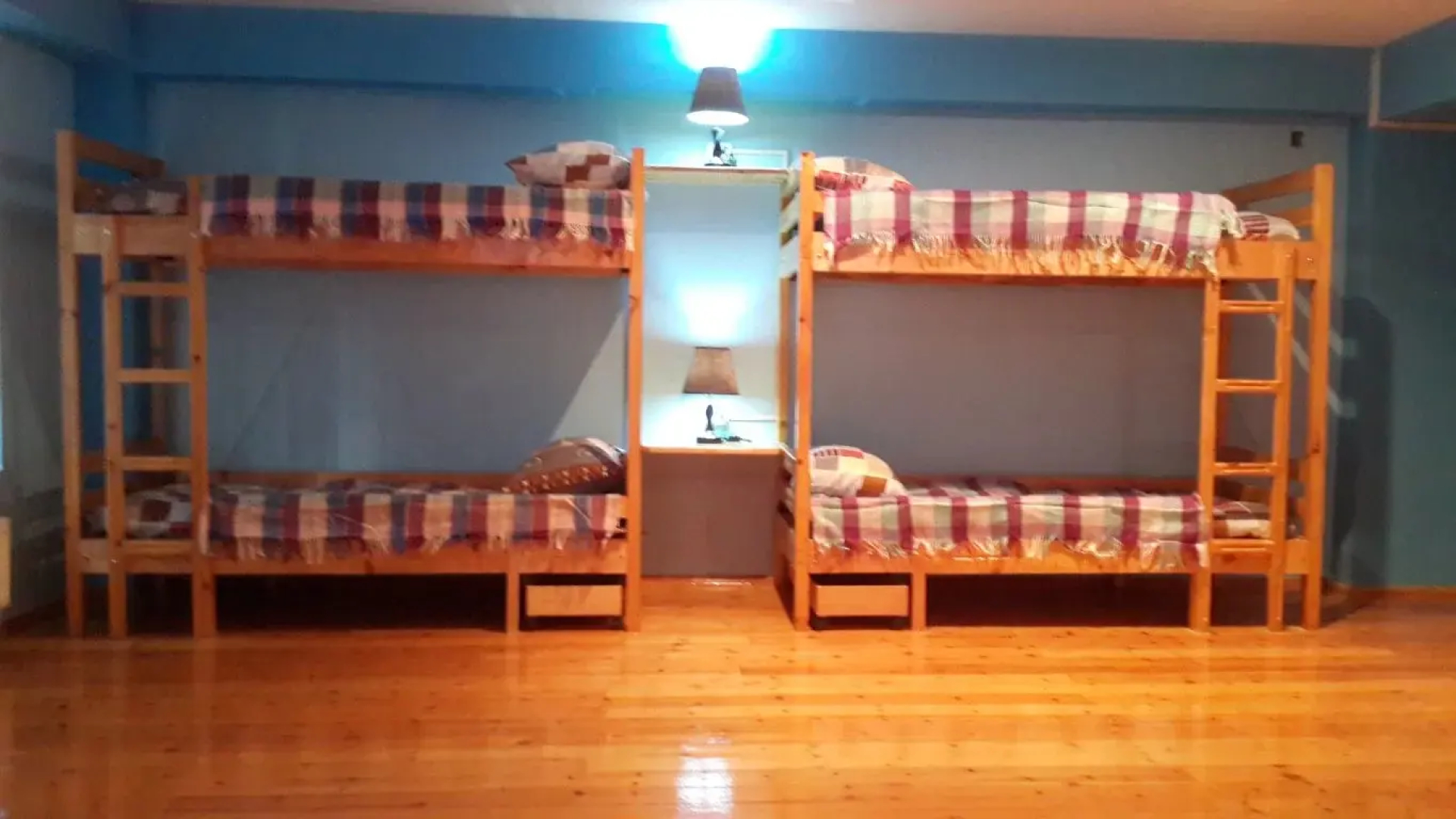 Highland Park Hostel