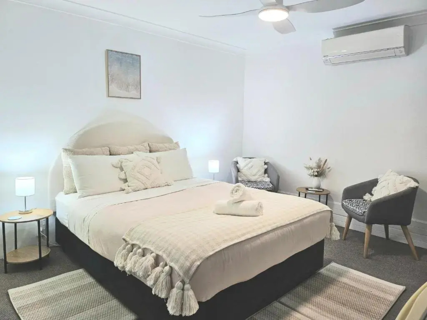 Mollymook Ocean View Motel - Welcoming Guests 18 Years and Older