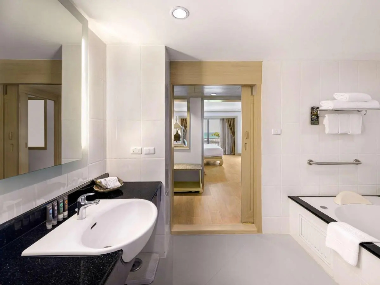 Отель Novotel Phuket Resort