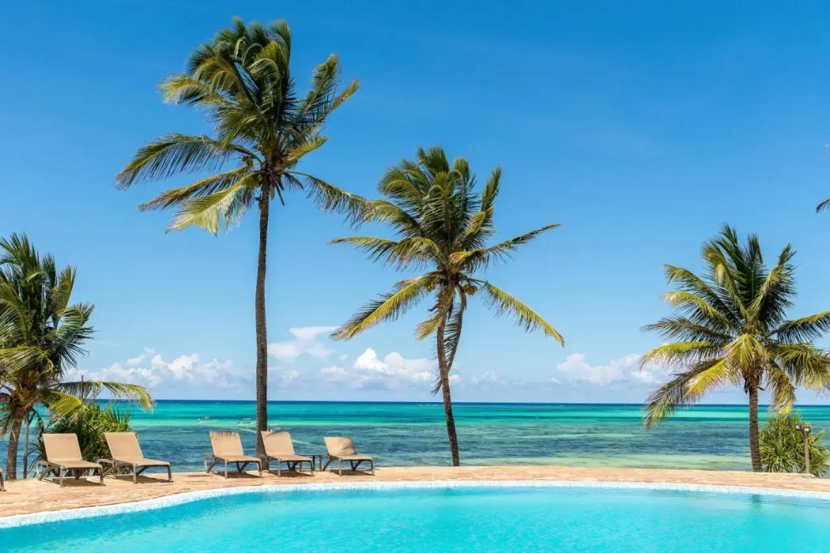 Курортный отель Karafuu Beach Resort & Spa