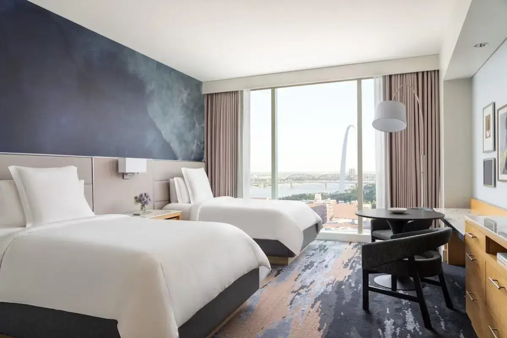 Four Seasons Hotel St Louis