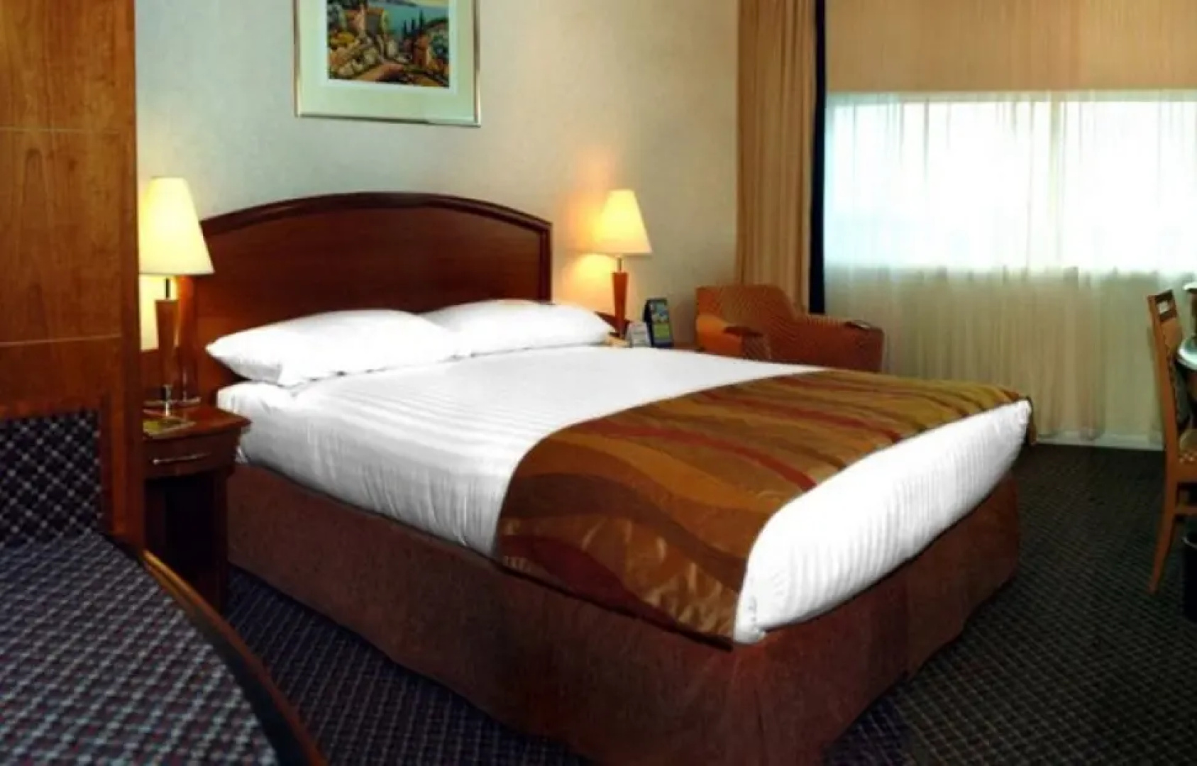 Adhari Hotel