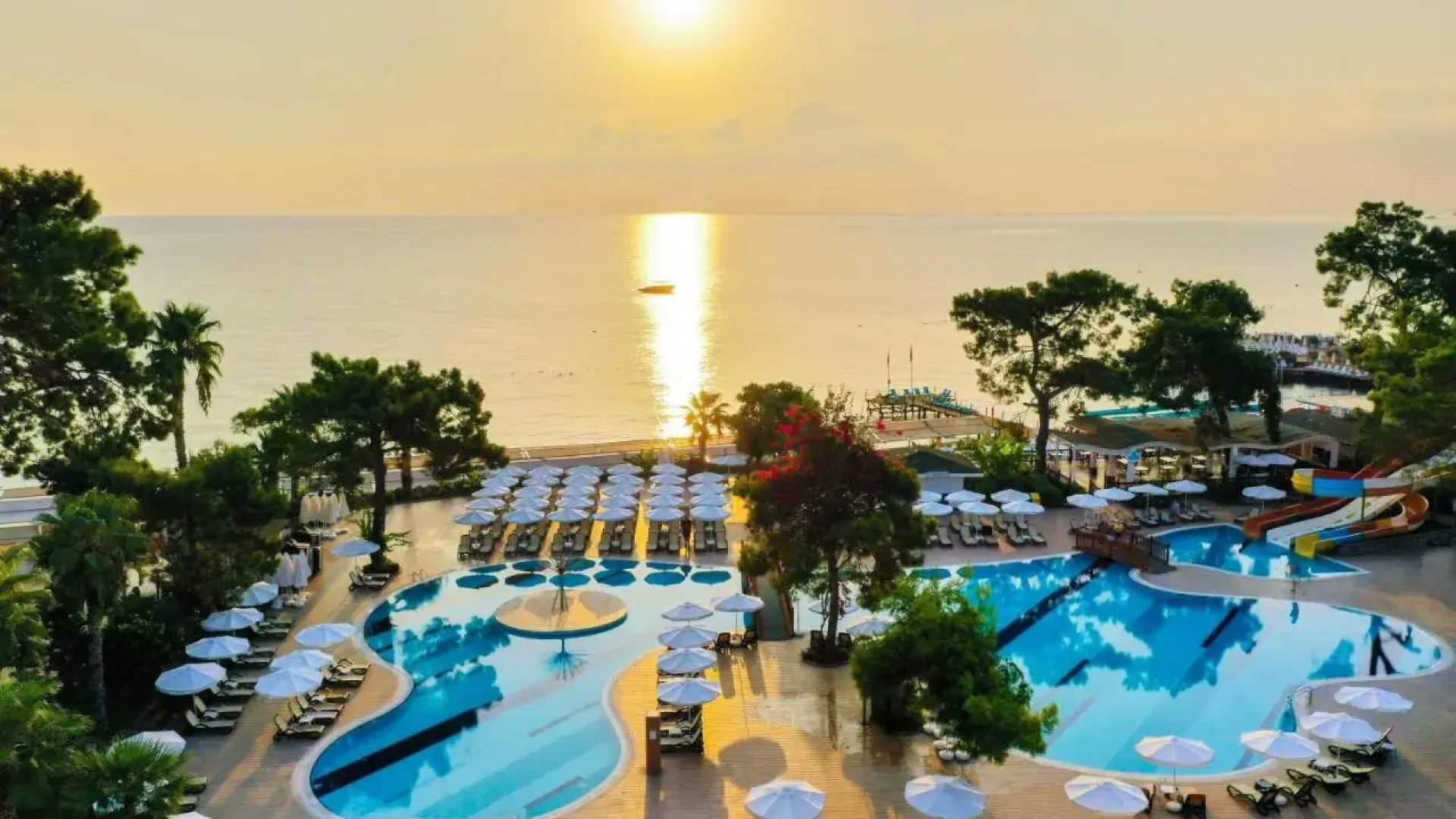 Курорт Crystal Aura Beach Resort & Spa – All Inclusive