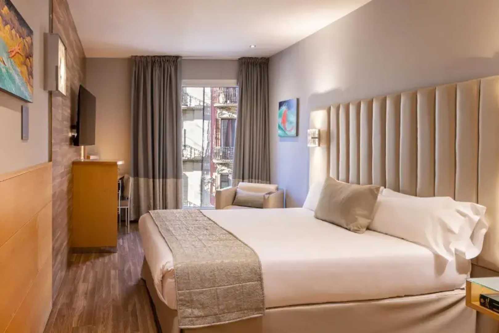 Отель Sansi Barcelona 