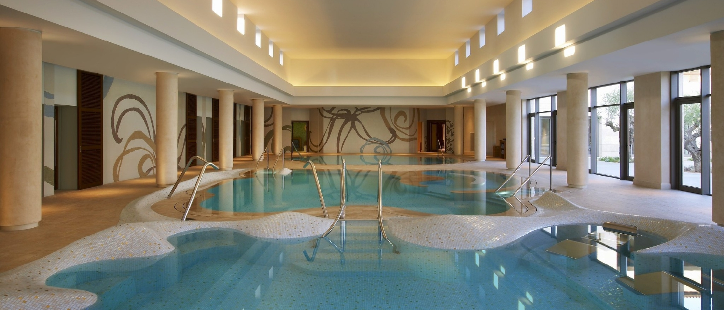 The Romanos, a Luxury Collection Resort