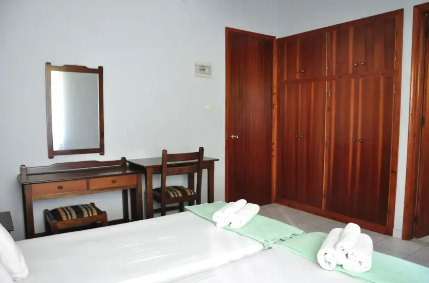Glaros Rooms