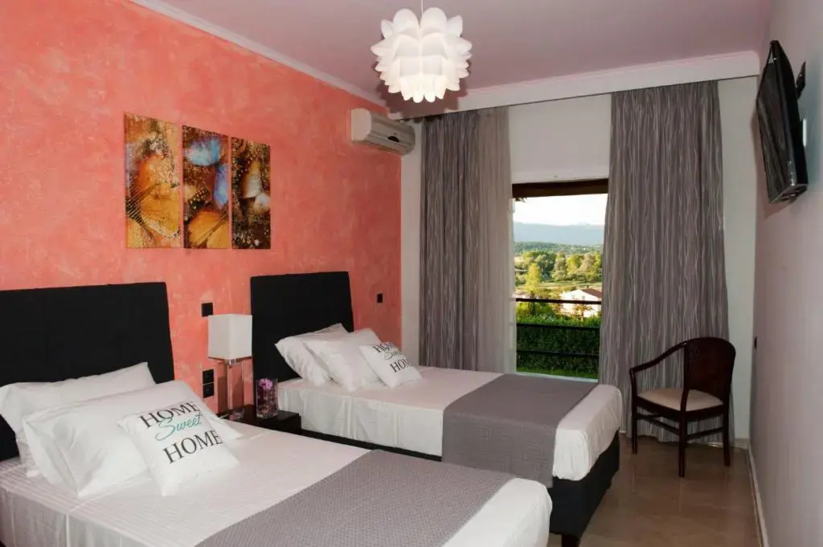 Serenita Apartments