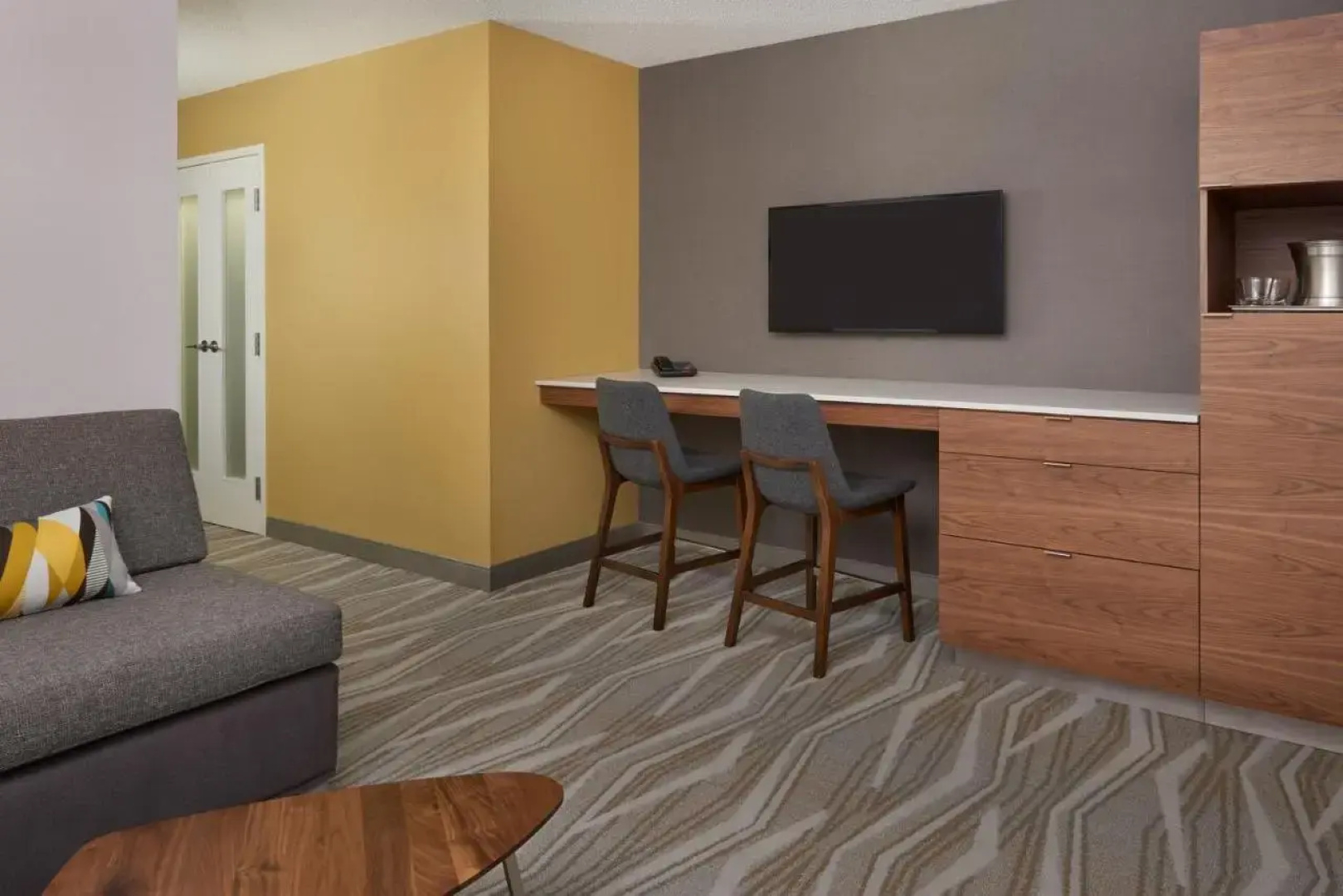 Hilton Toronto Airport Hotel & Suites