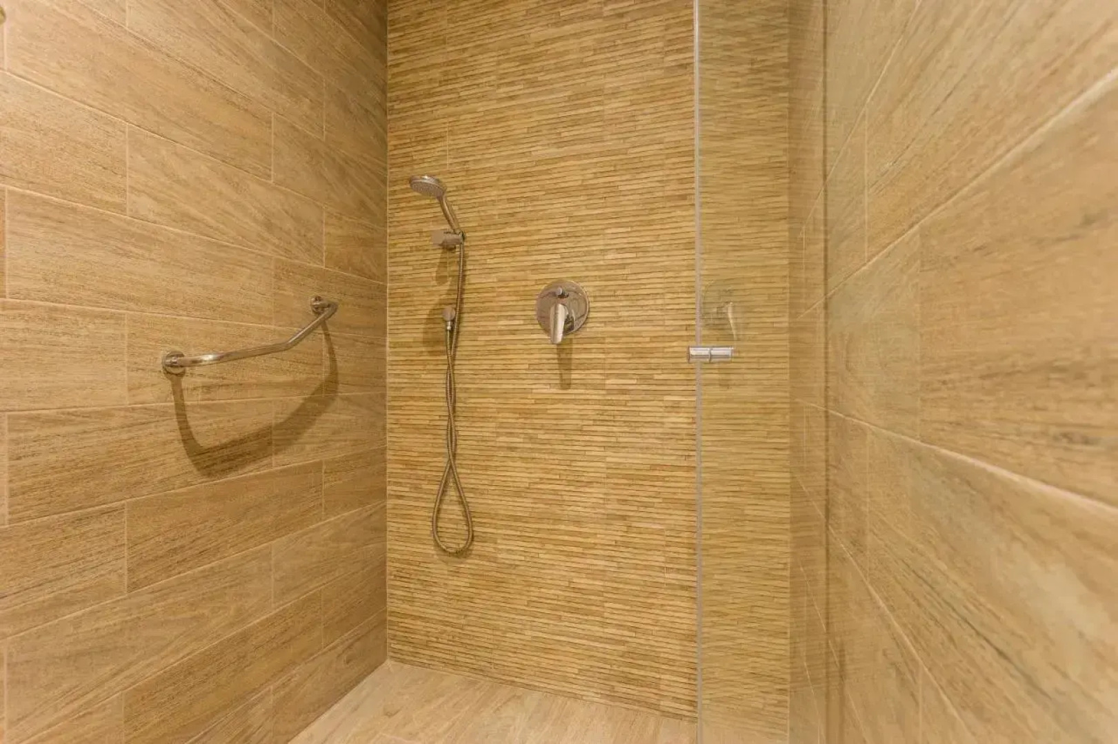 Курорт Caprice Janeiro Hotel & Spa