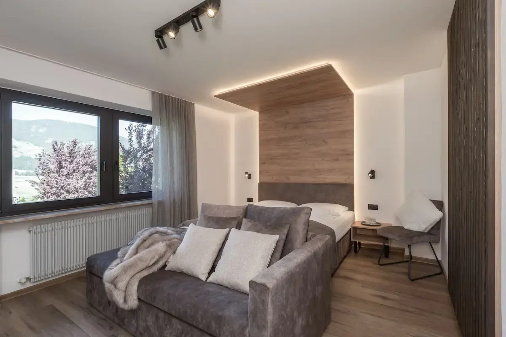 Aparthotel Familiaris - Family Apartments - Pools & Spa in the Dolomites