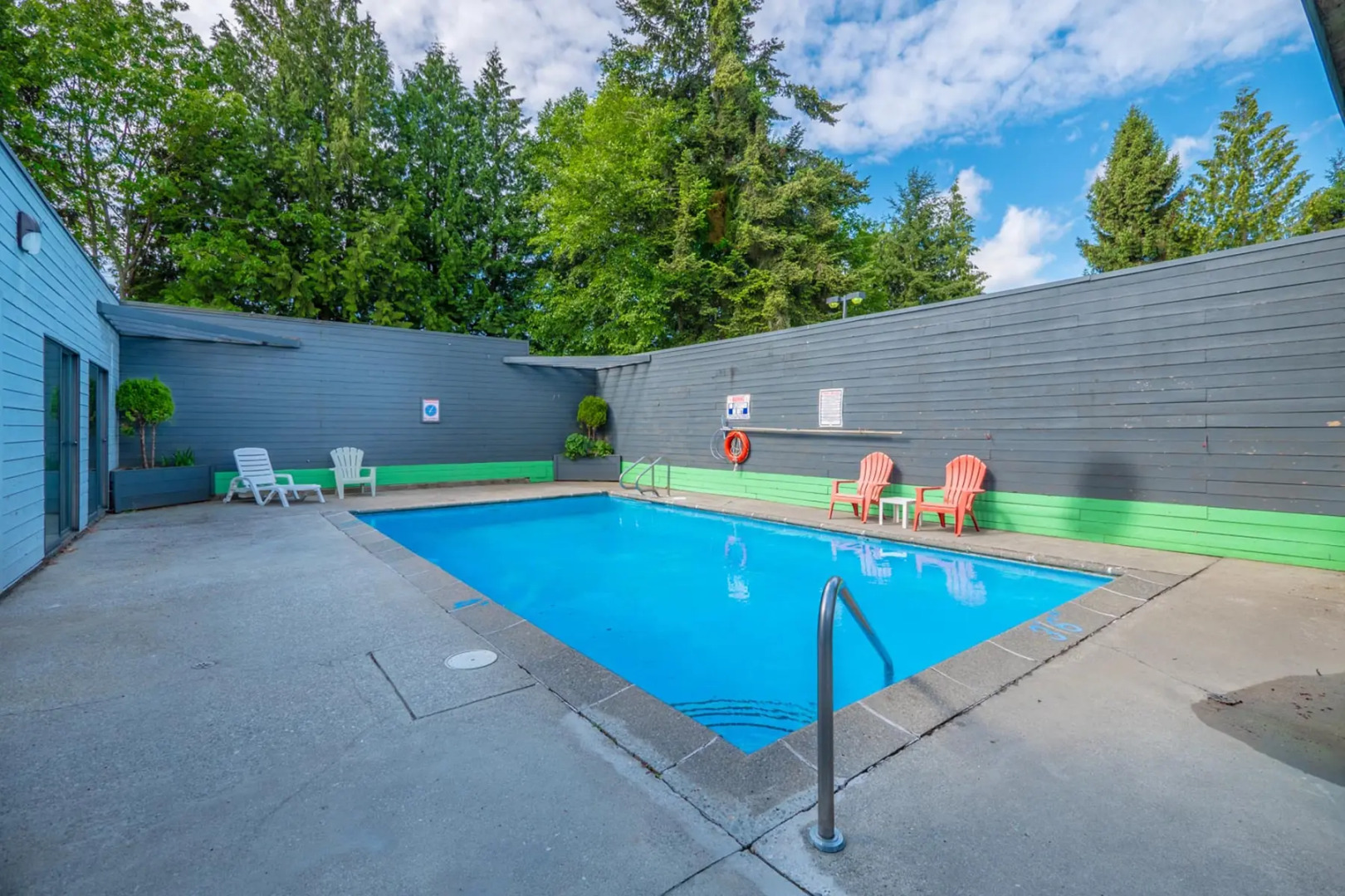 Cedars Inn Hotel & Convention Center