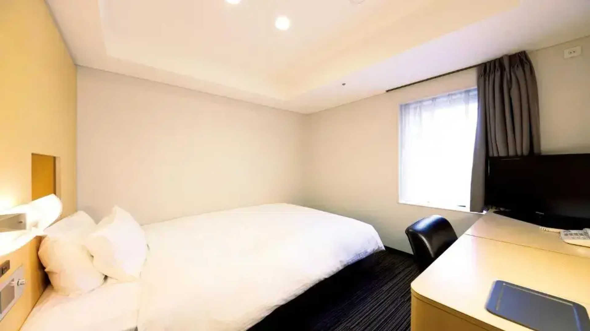 Smile Hotel Osaka Yotsubashi