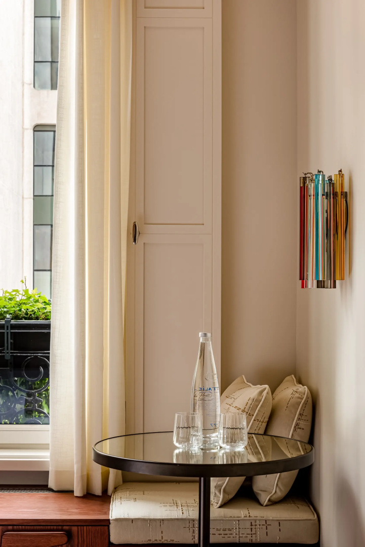 Chateau des Fleurs Paris Champs Elysees