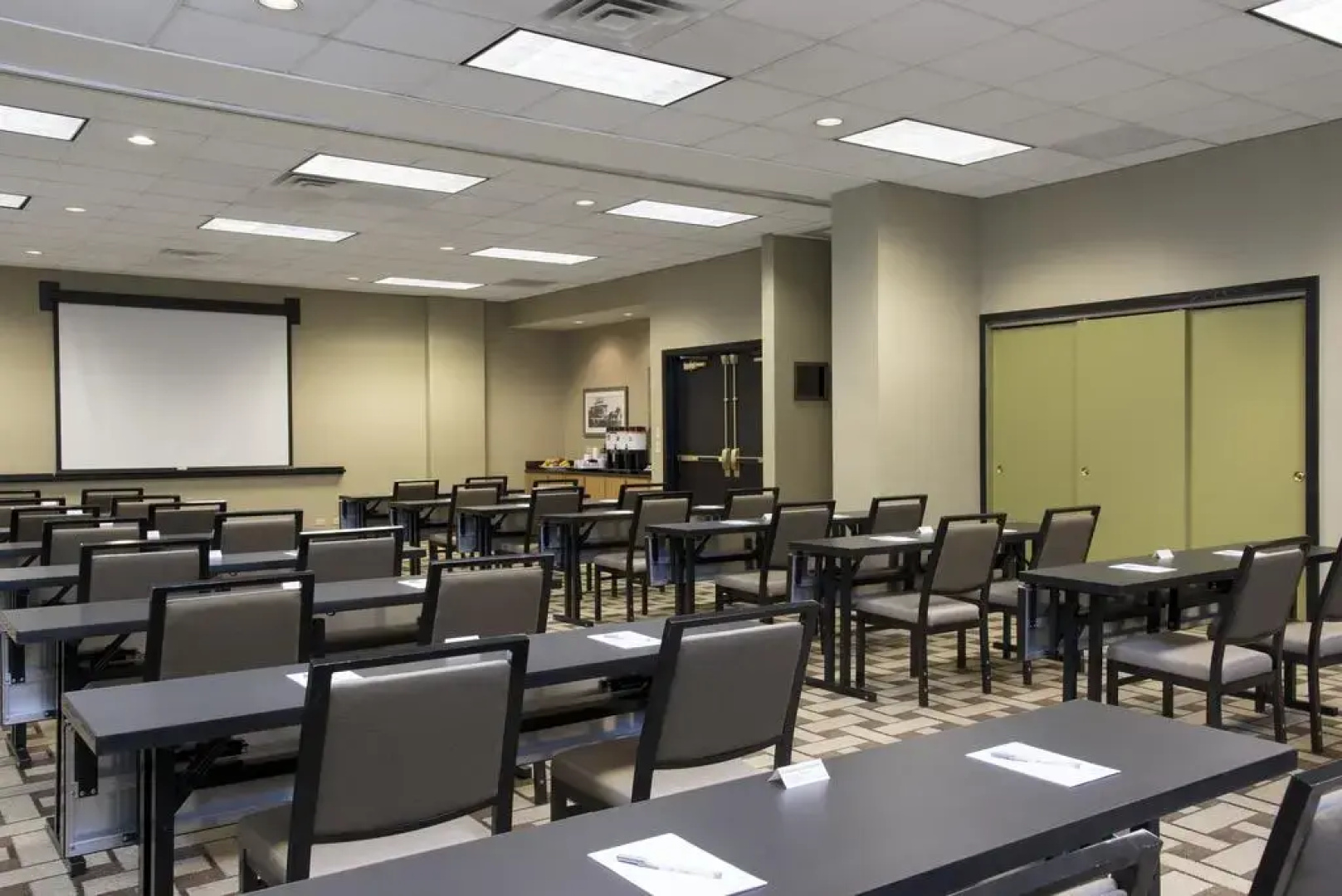 Hampton Inn & Suites Chicago Downtown