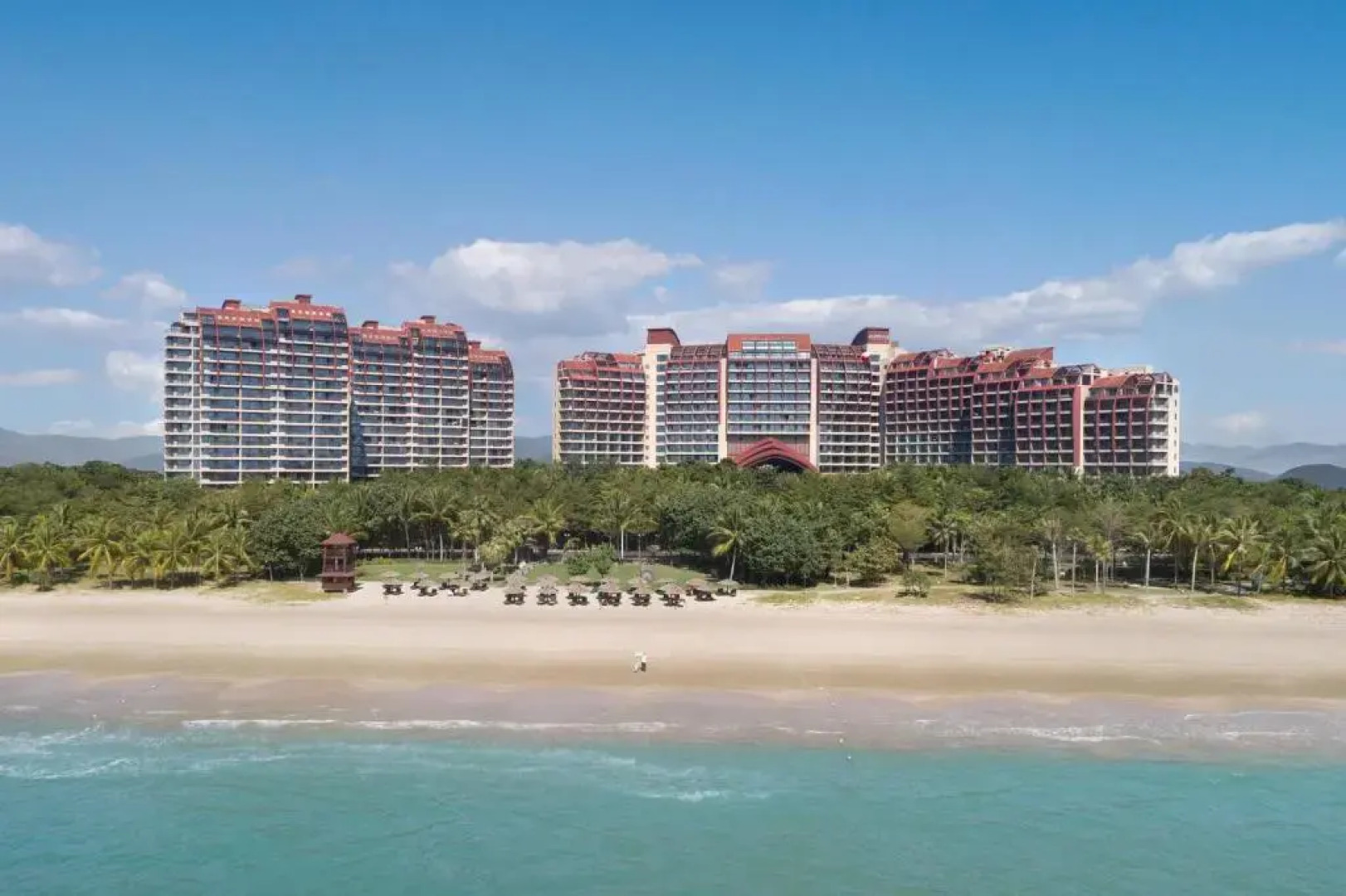 Pullman Oceanview Sanya Bay Resort & Spa