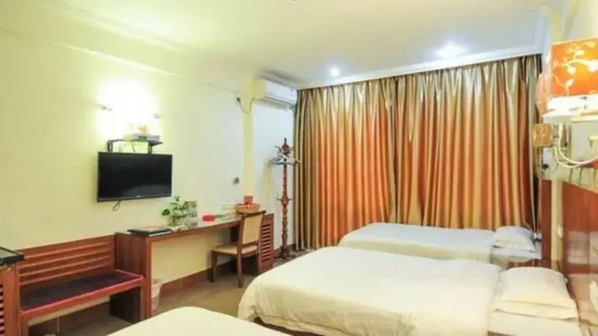 三亚黄金道大酒店