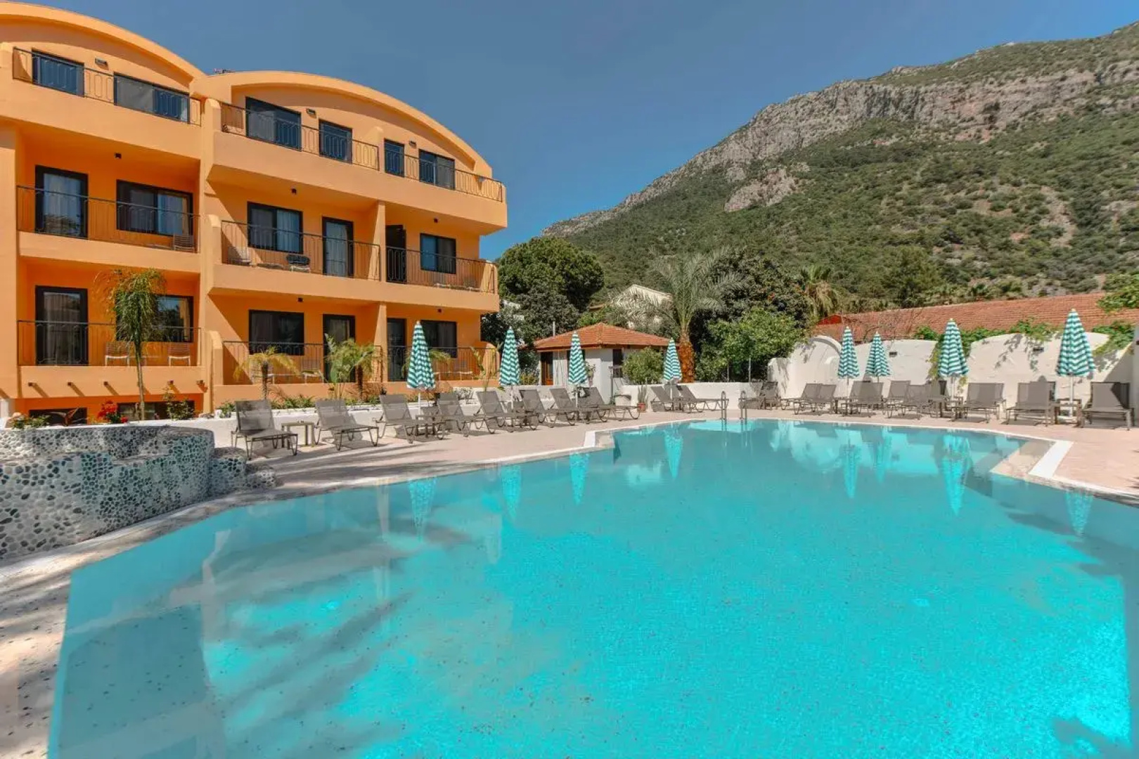 Ünsal Hotel