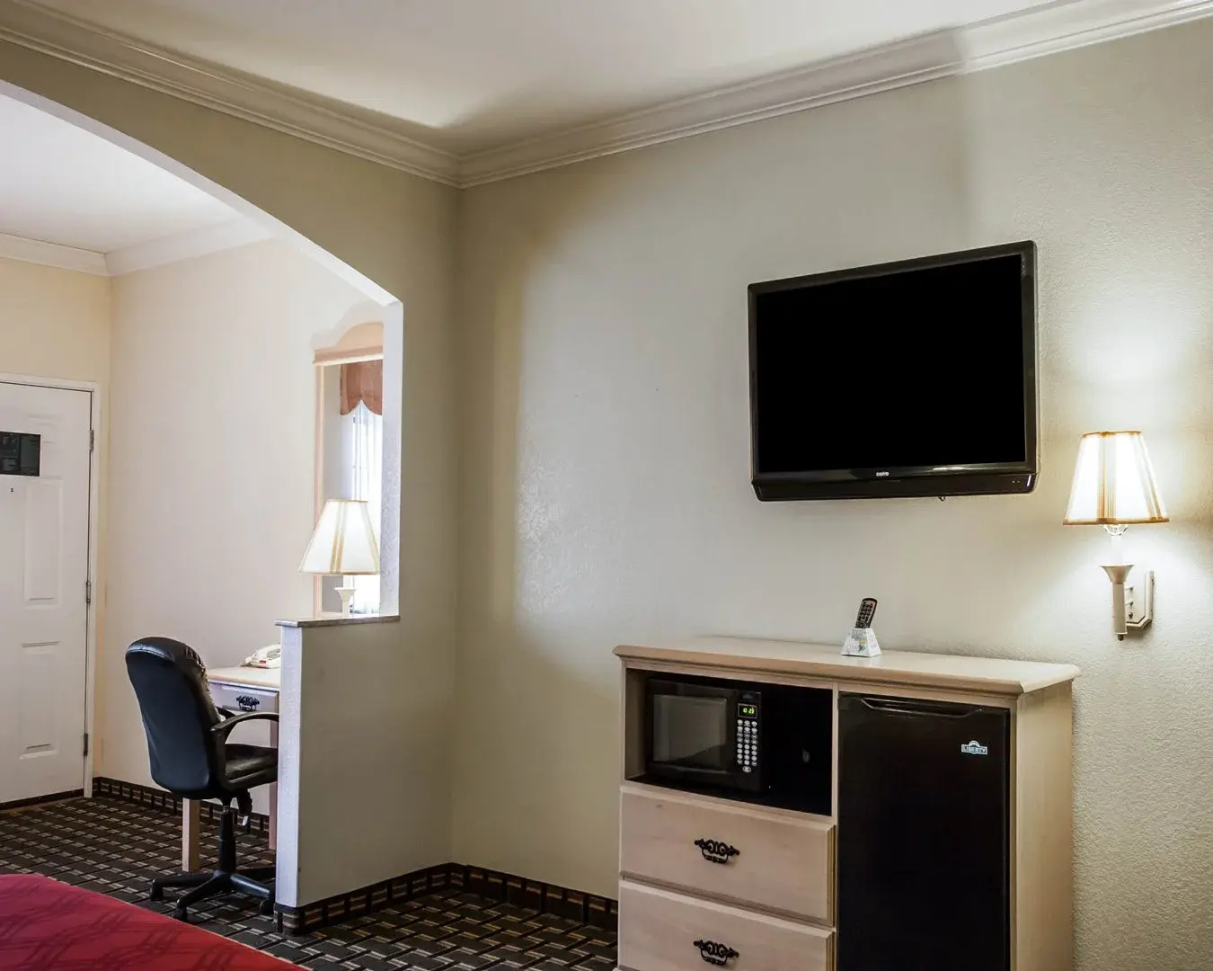 Memorylane Inn & Suites
