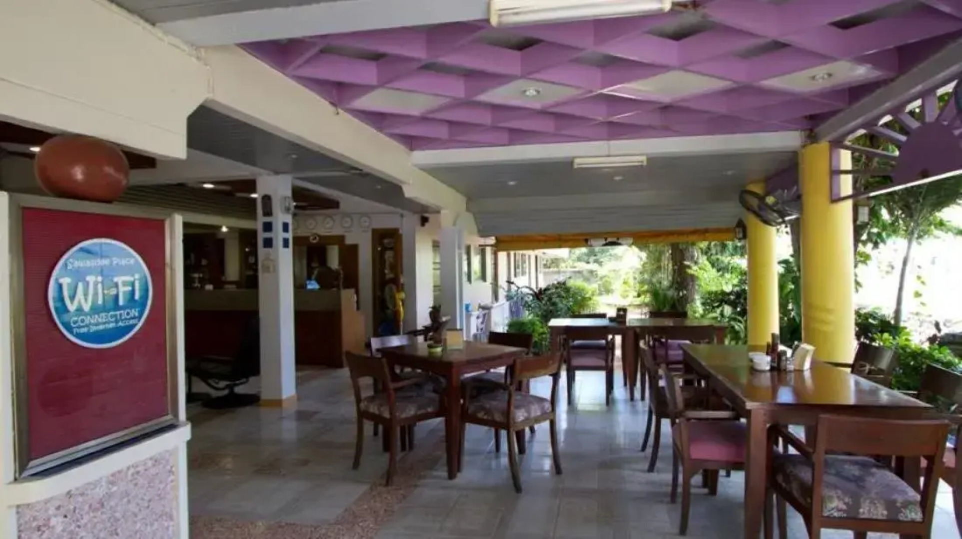 Sawasdee Place Hotel